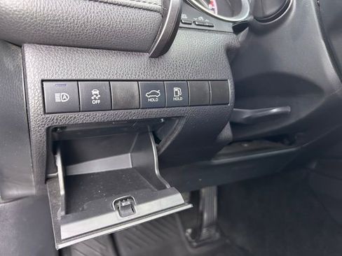 Used 2022 Toyota Camry LE image 20