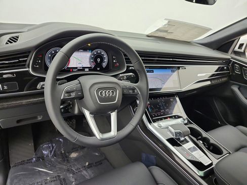 New 2026 Audi Q8 Prestige image 9