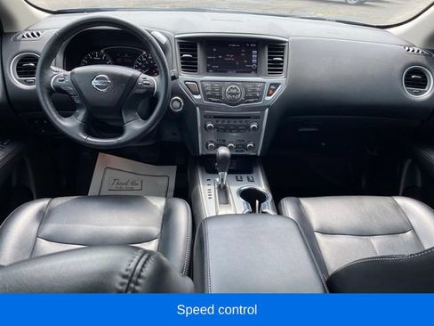 Used 2019 Nissan Pathfinder SL FWD image 5