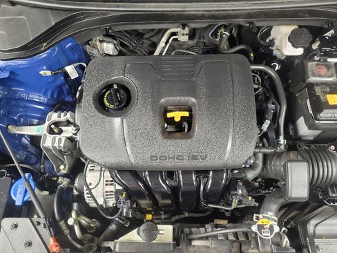 Used 2019 Hyundai Elantra SE FWD image 30
