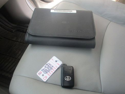 Used 2009 Toyota Highlander Limited image 41