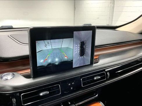 Used 2020 Lincoln Aviator Reserve w/ Equipment Group 201A AWD/4WD image 16