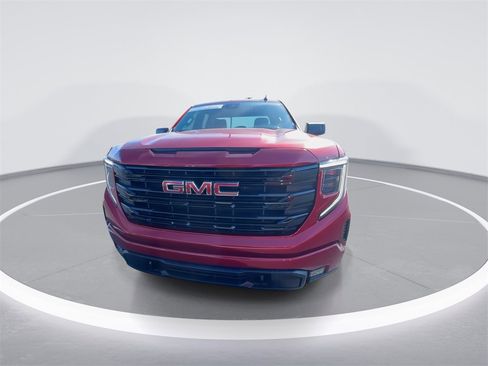 Used 2024 GMC Sierra 1500 Elevation image 3