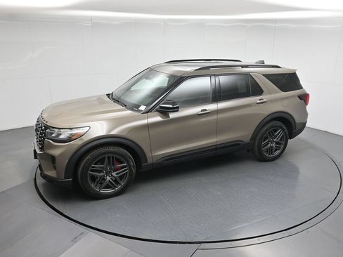 New 2026 Ford Explorer ST w/ Sun And Sound Package AWD/4WD image 40