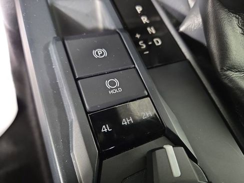 Used 2024 Toyota Tacoma TRD Off-Road image 27