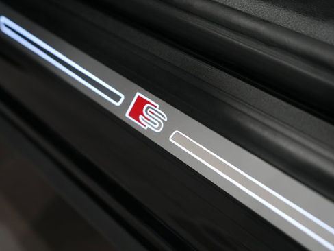 Used 2024 Audi Q5 e Premium Plus image 39