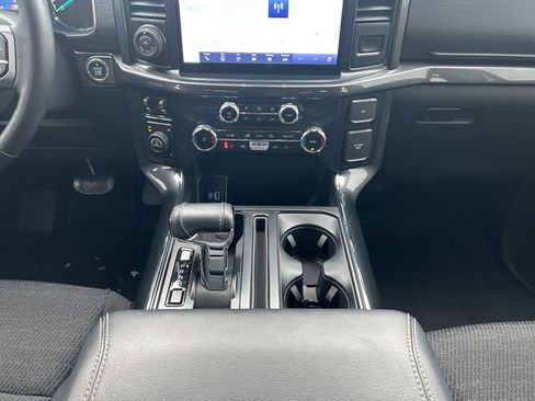 Used 2022 Ford F150 XLT w/ Equipment Group 302A High image 17