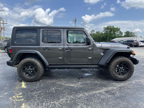 Used 2025 Jeep Wrangler Unlimited Sport AWD/4WD image 6