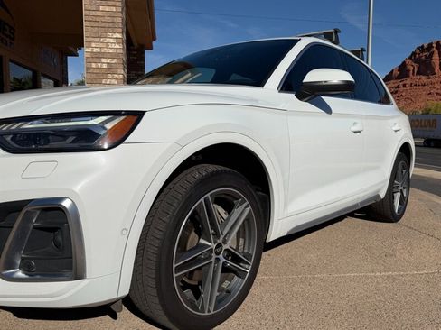 Used 2021 Audi Q5 e Prestige w/ Prestige Package image 22