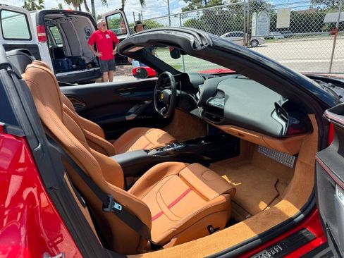 Used 2024 Ferrari SF90 Spider AWD/4WD image 22