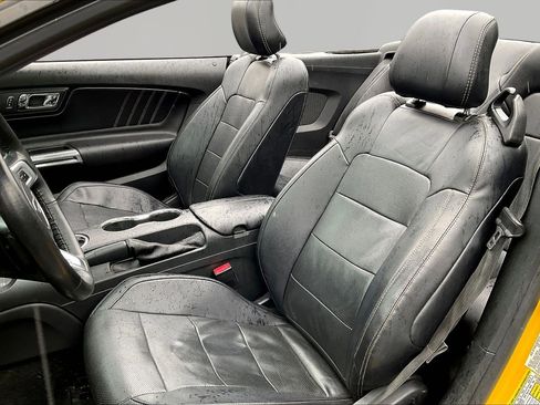Used 2016 Ford Mustang Premium RWD image 20