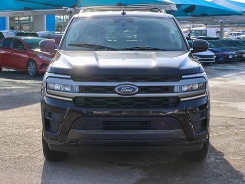 Used 2024 Ford Expedition Max XLT image 2