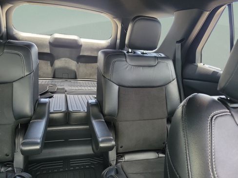 Certified 2022 Ford Explorer ST w/ ST Street Pack RWD image 10