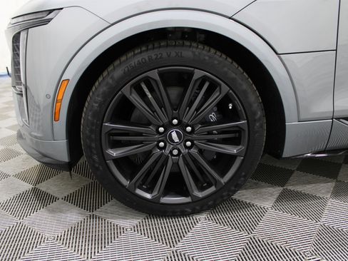 New 2026 Cadillac Lyriq V image 41