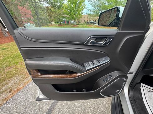 Used 2017 Chevrolet Tahoe LT AWD/4WD image 18