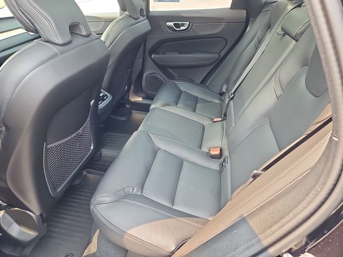 Used 2026 Volvo XC60 B5 Ultra w/ Protection Package Premier AWD/4WD image 32