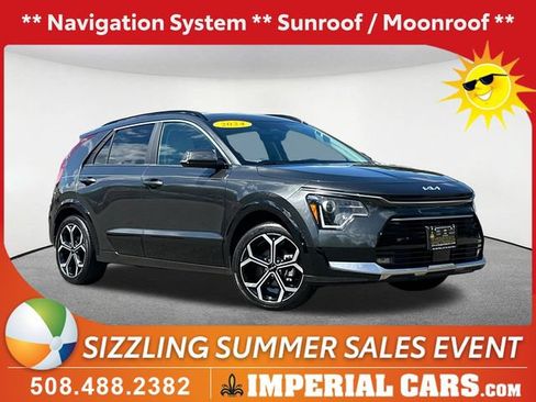 Used 2024 Kia Niro EX Touring FWD image 1