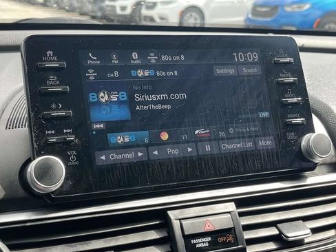 Used 2020 Honda Accord EX image 29