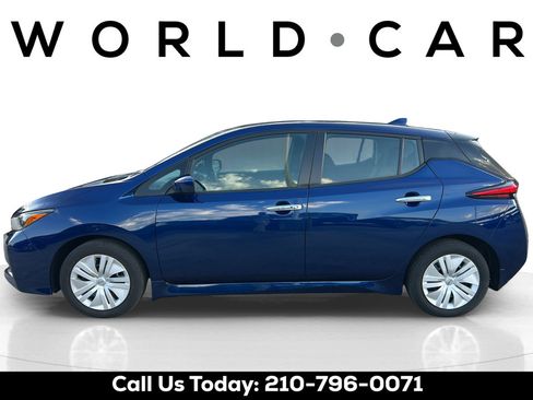 Used 2025 Nissan Leaf S FWD image 6