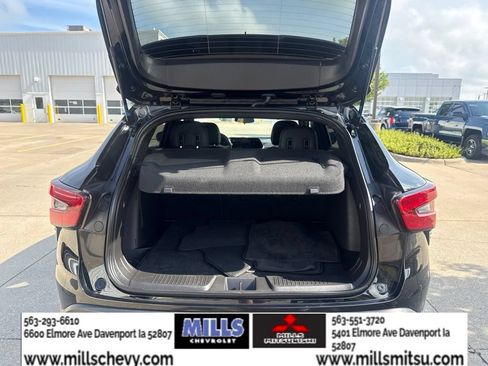 Used 2025 Chevrolet Trax RS w/ Driver Confidence Package FWD image 23