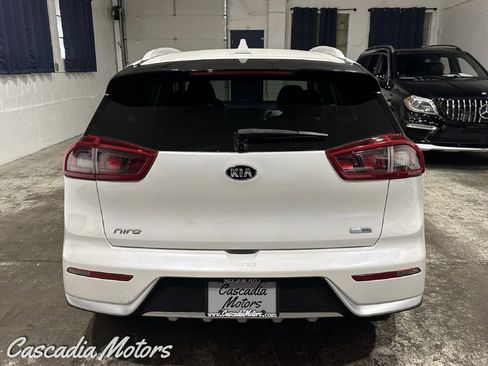 Used 2018 Kia Niro LX image 5