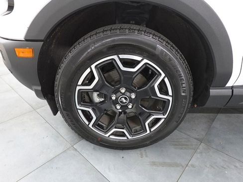 Used 2025 Ford Bronco Sport Outer Banks w/ Outer Banks Tech Package+ image 30