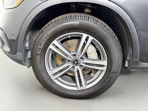 Used 2022 Mercedes-Benz GLC 300 4MATIC w/ Premium Package Lite image 38