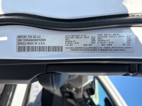 New 2025 Jeep Grand Cherokee L Altitude image 29