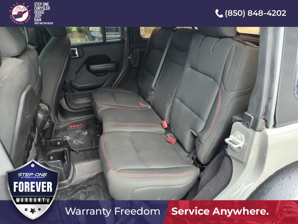 Used 2021 Jeep Wrangler Unlimited Rubicon w/ LED Lighting Group AWD/4WD image 27