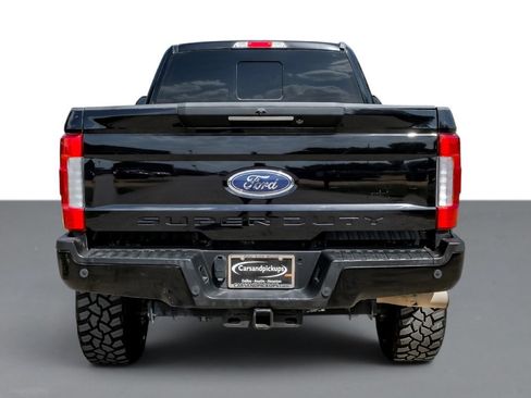 Used 2019 Ford F250 Lariat w/ Lariat Ultimate Package AWD/4WD image 8