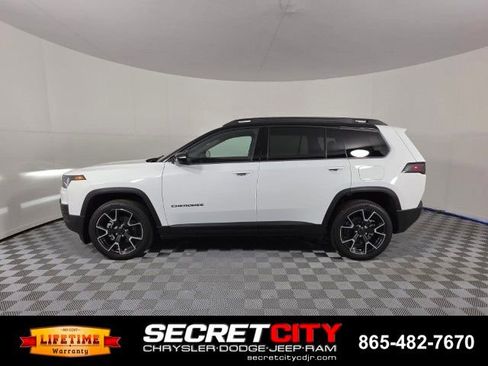 New 2026 Jeep Cherokee Overland AWD/4WD image 4