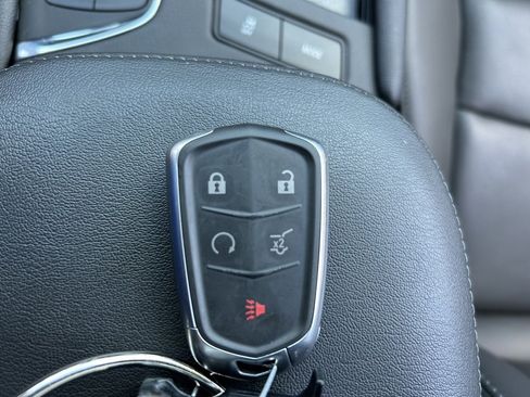 Used 2024 Cadillac XT6 Sport w/ Technology Package image 35