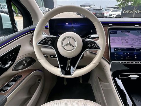 Used 2023 Mercedes-Benz EQS 450+ SUV image 5