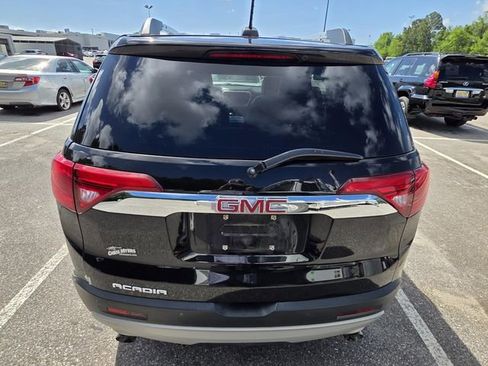 Used 2019 GMC Acadia SLT image 3