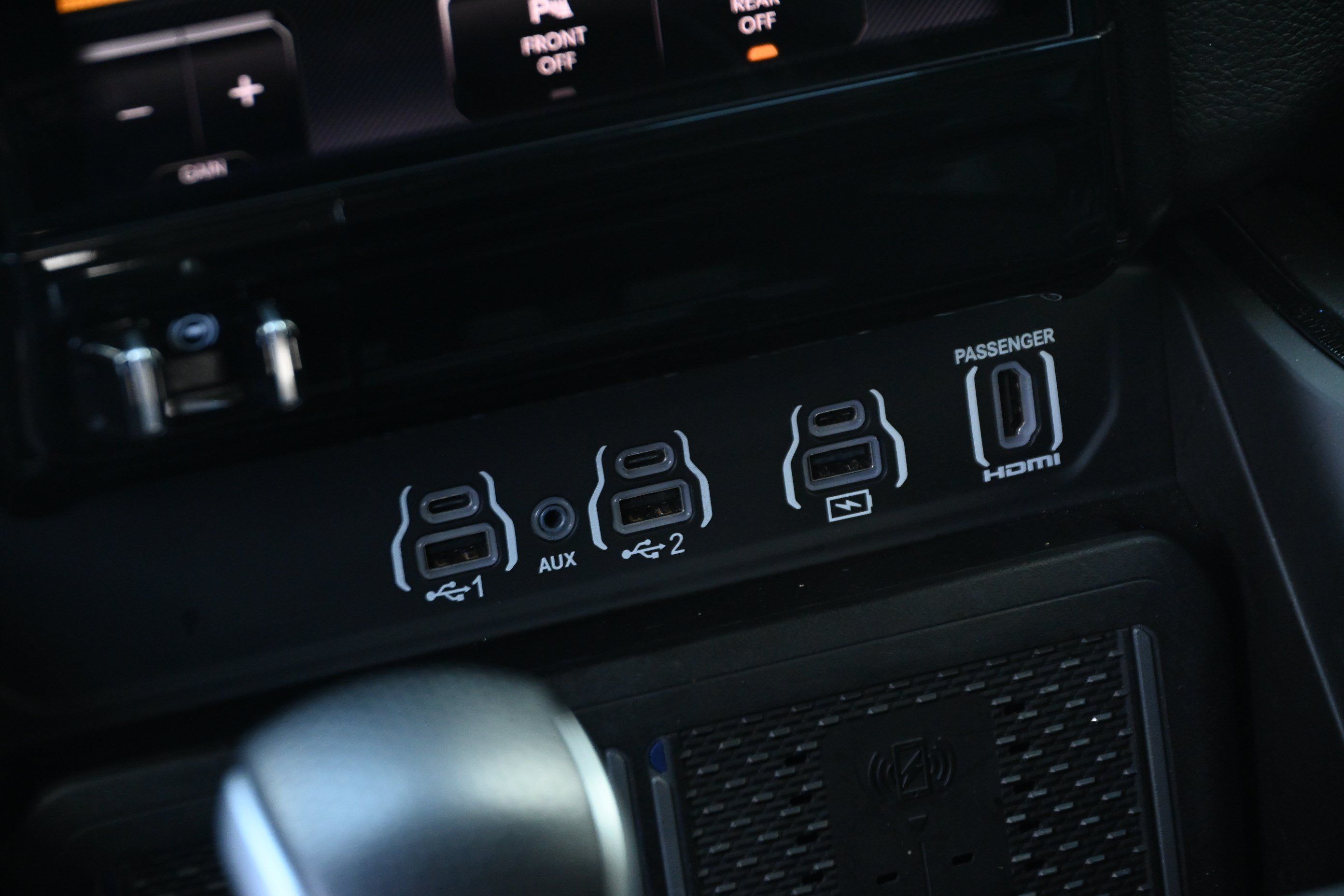 Used 2025 RAM 1500 Rebel w/ G/T Package AWD/4WD image 22
