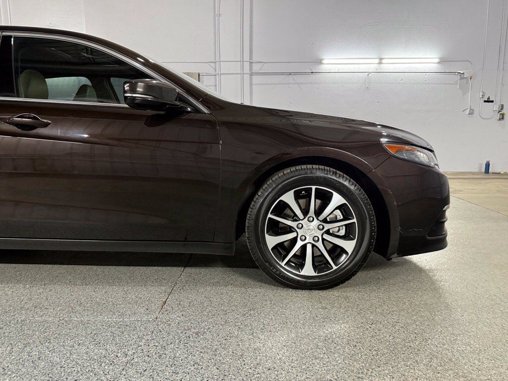 Used 2015 Acura TLX FWD image 4