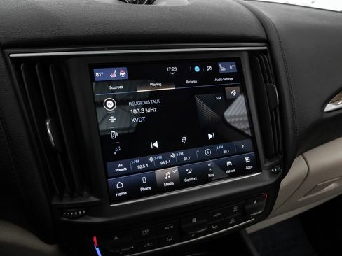 Used 2022 Maserati Levante GT image 30