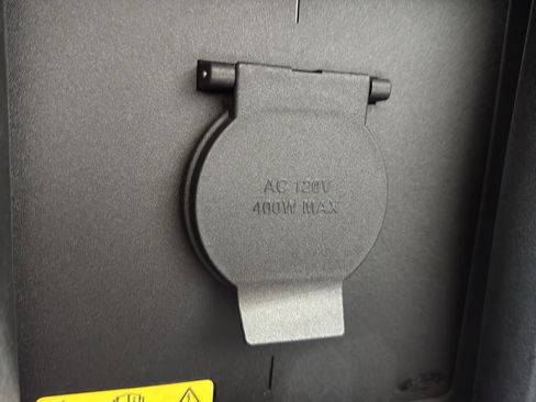 Used 2023 Ford F150 Lariat w/ Equipment Group 502A High image 24