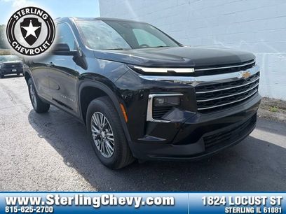 Used 2025 Chevrolet Traverse LT