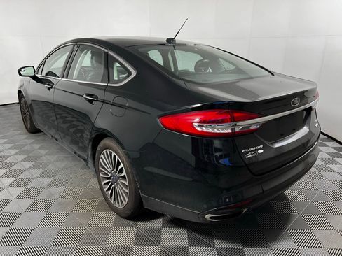 Used 2017 Ford Fusion SE w/ Fusion SE Technology Package image 7