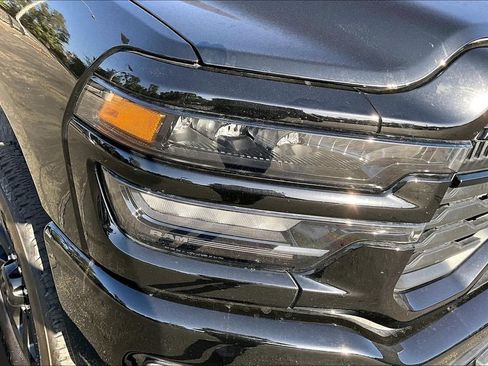 Used 2025 RAM 2500 Big Horn AWD/4WD image 25