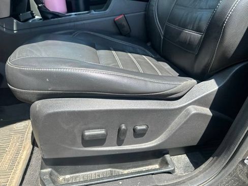 Used 2018 Ford Escape SEL AWD/4WD image 12