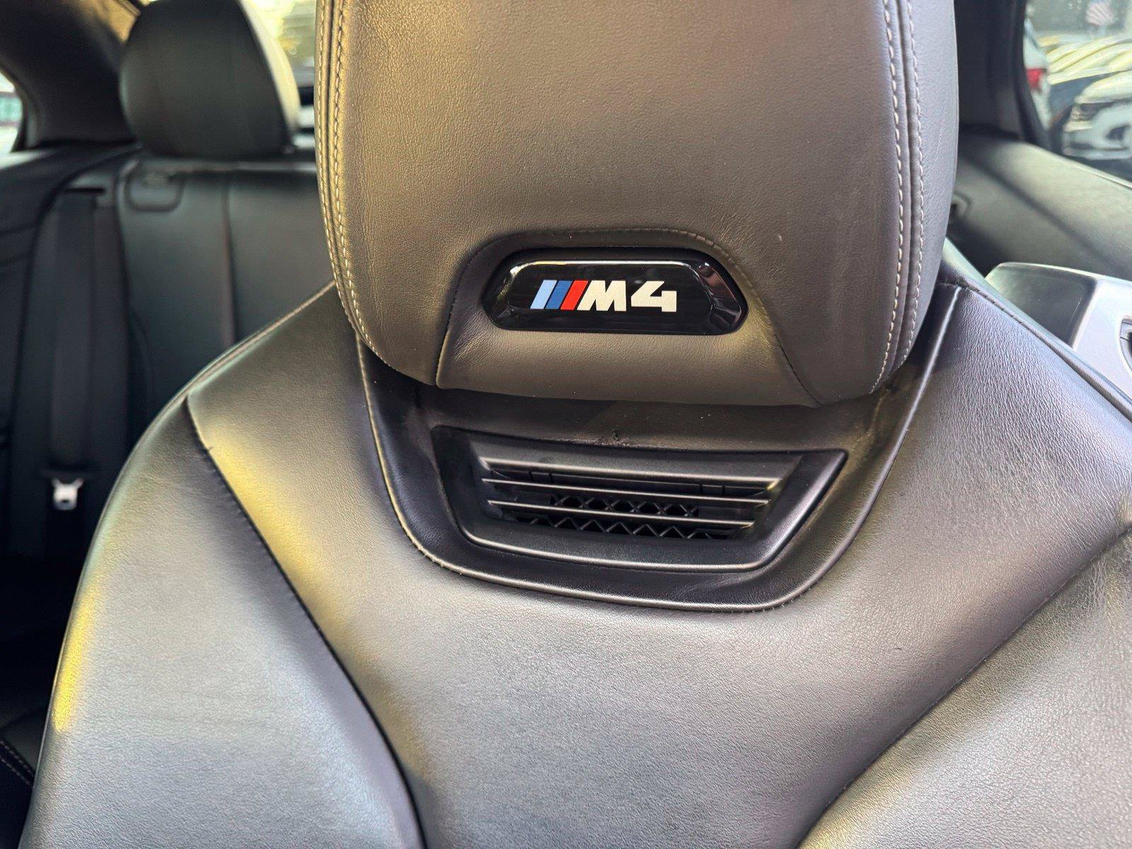 Used 2018 BMW M4 Convertible RWD image 14