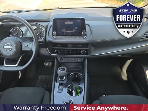 Used 2024 Nissan Rogue S AWD/4WD image 16