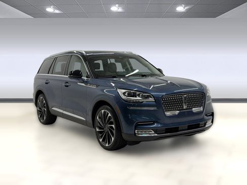 Used 2020 Lincoln Aviator Reserve w/ Equipment Group 202A AWD/4WD image 6
