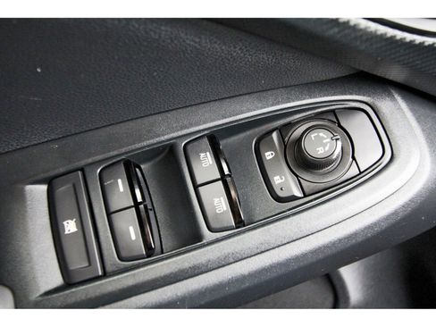 Used 2024 Subaru Crosstrek 2.0i AWD/4WD image 21