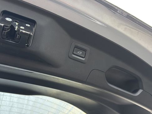 Used 2023 MAZDA CX-9 Touring image 32