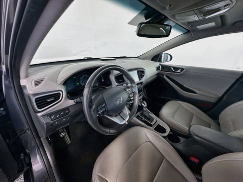 Used 2018 Hyundai Ioniq Limited w/ Limited Ultimate Package 03 FWD image 9
