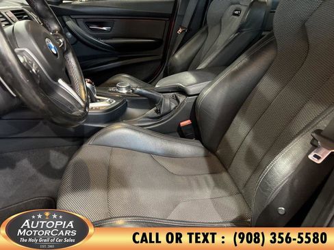 Used 2018 BMW M3 RWD image 9