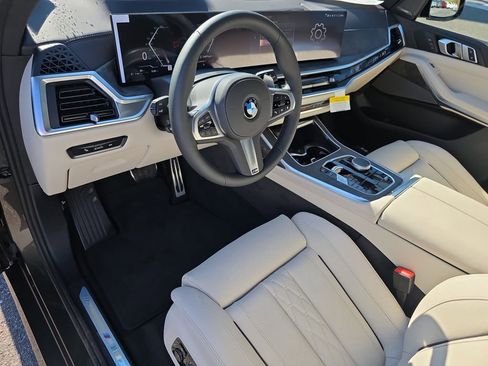 New 2026 BMW X7 xDrive40i w/ M Sport Package image 9